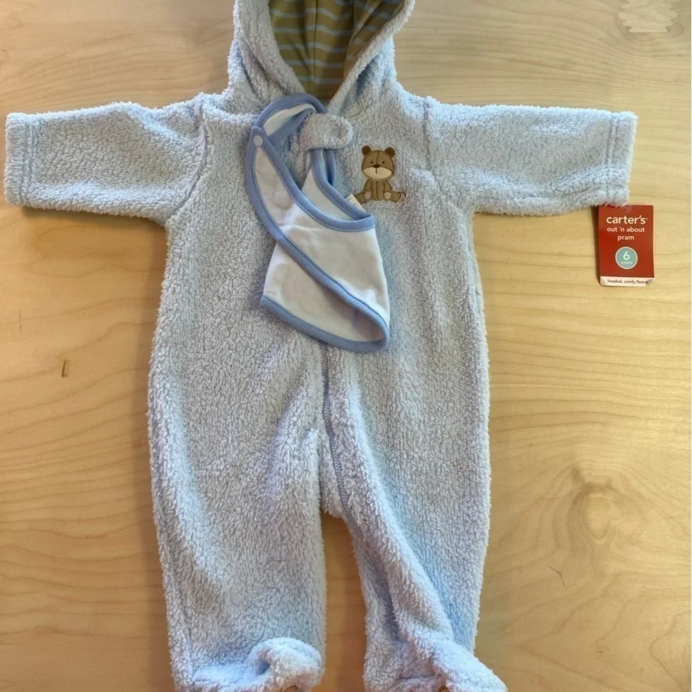 Carter’s Out ‘n About Pram size 6 months (DW)